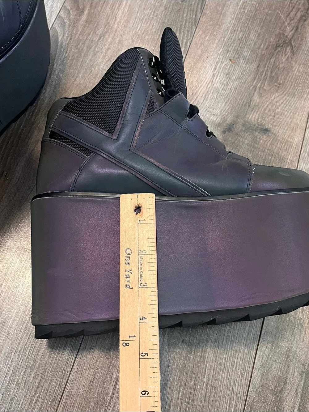 YRU Qzmo Holographic Platform Sneakers